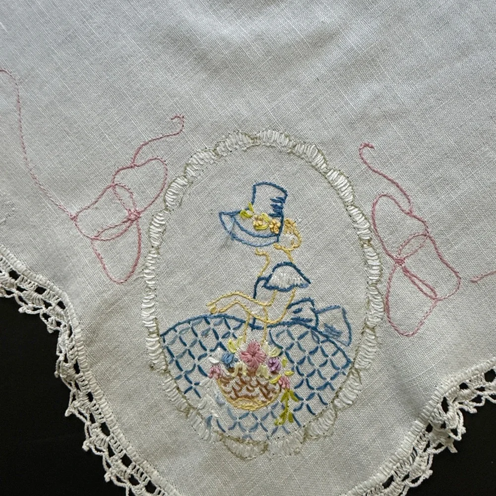 Vintage Embroidered Linen Southern Belle Table Scarf and Purple Crochet Doily